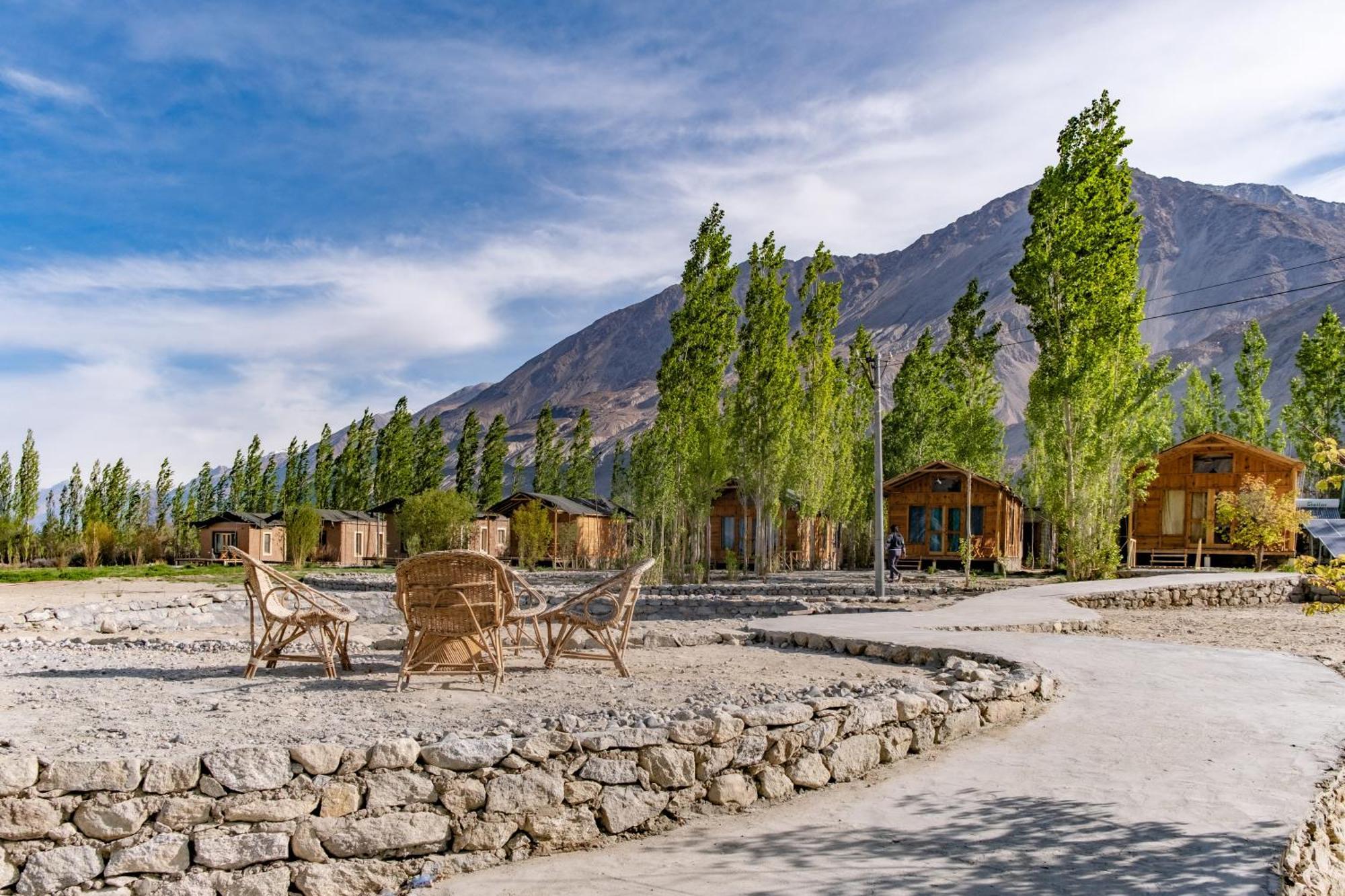 Sumur Nubra Ecolodge מראה חיצוני תמונה